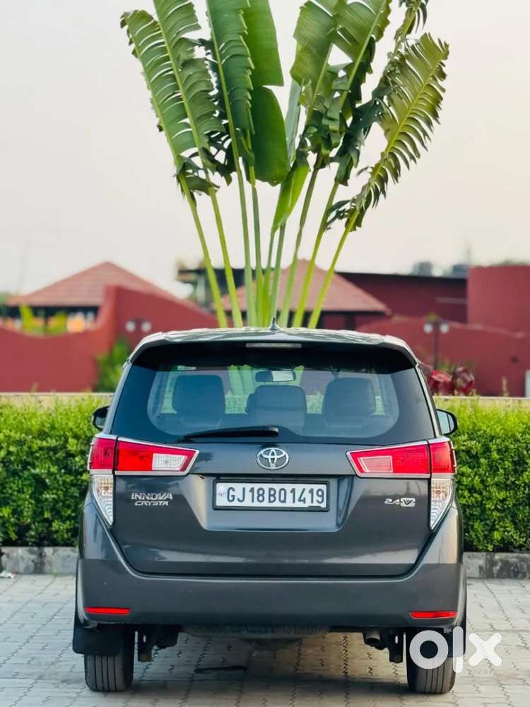 Toyota Innova Crysta [2020-ongoing] 2.4 Vx 7 Str, 2022, Diesel