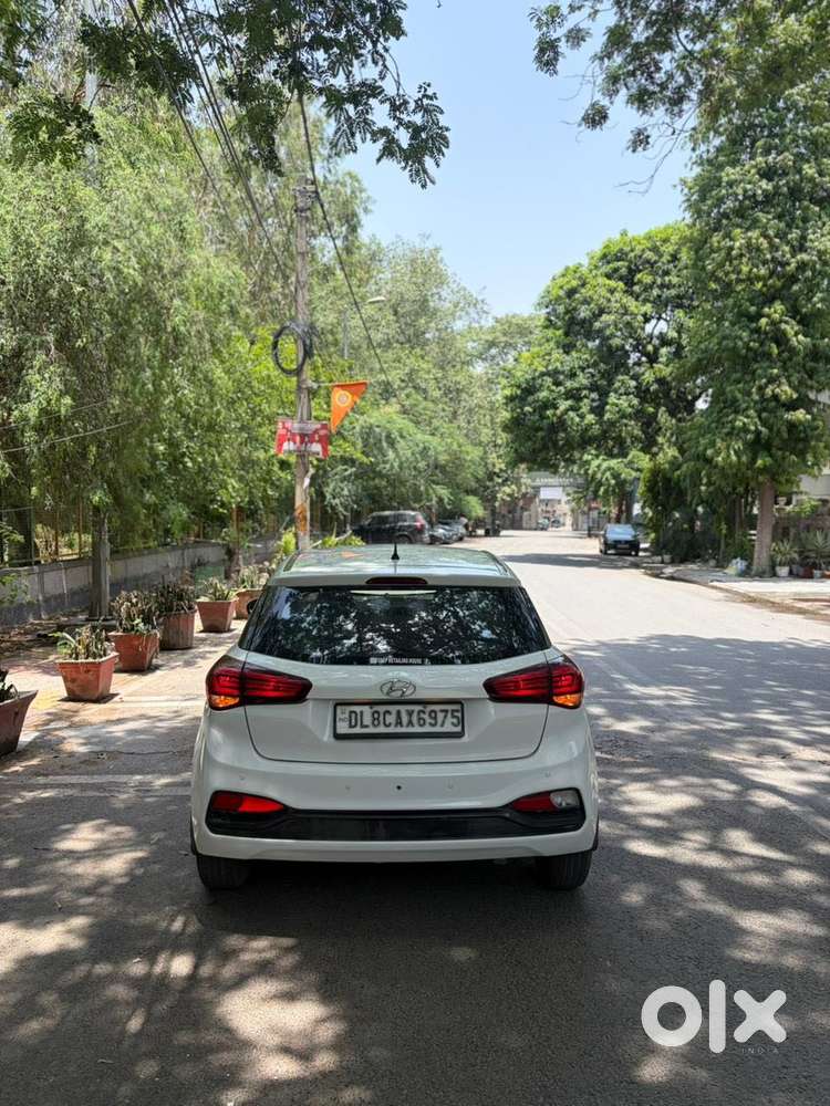 Hyundai I20 1.4 Magna Executive, 2019, Cng & Hybrids