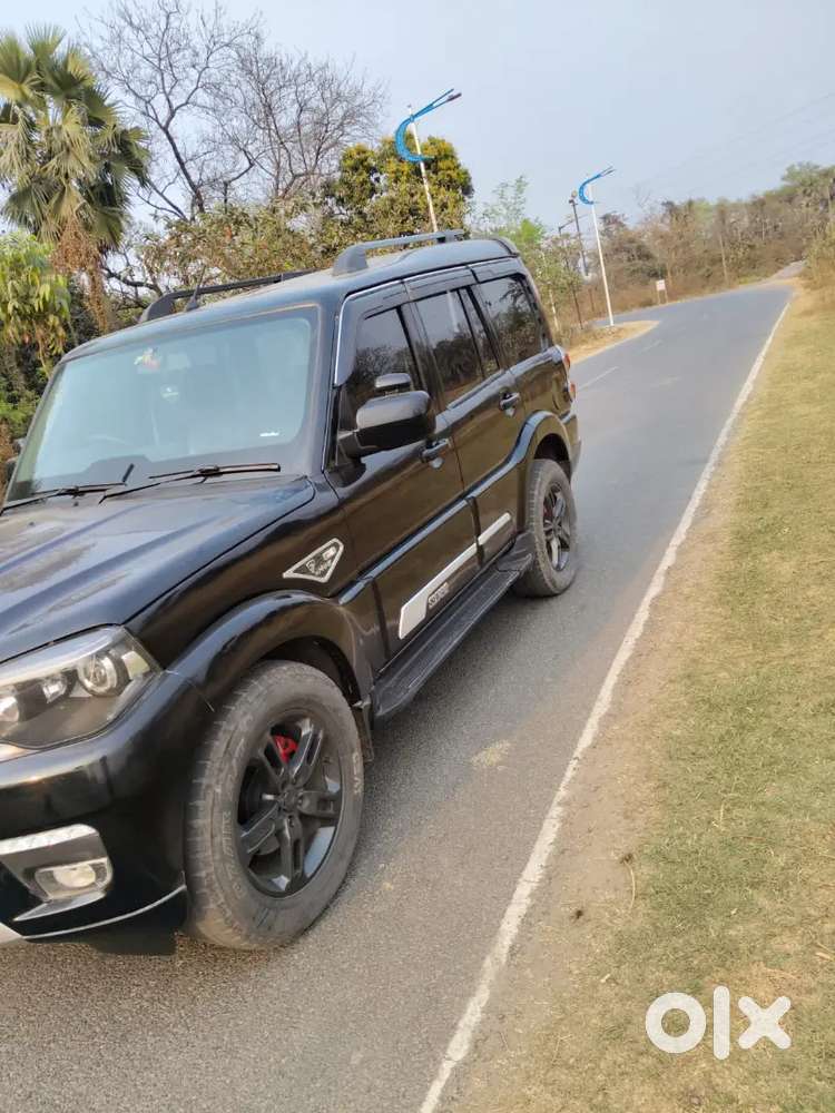 Mahindra Scorpio Classic 2022 Diesel 68000 Km Driven
Money Problem