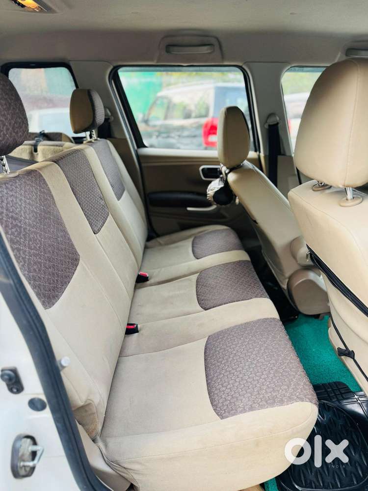 Mahindra Tuv 300 T8, 2016, Diesel