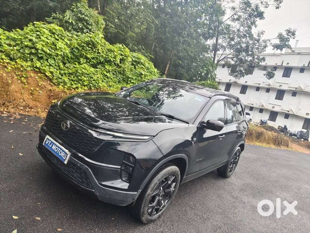 Tata Safari Accomplished Plus Dark Edition At, 2023, Diesel