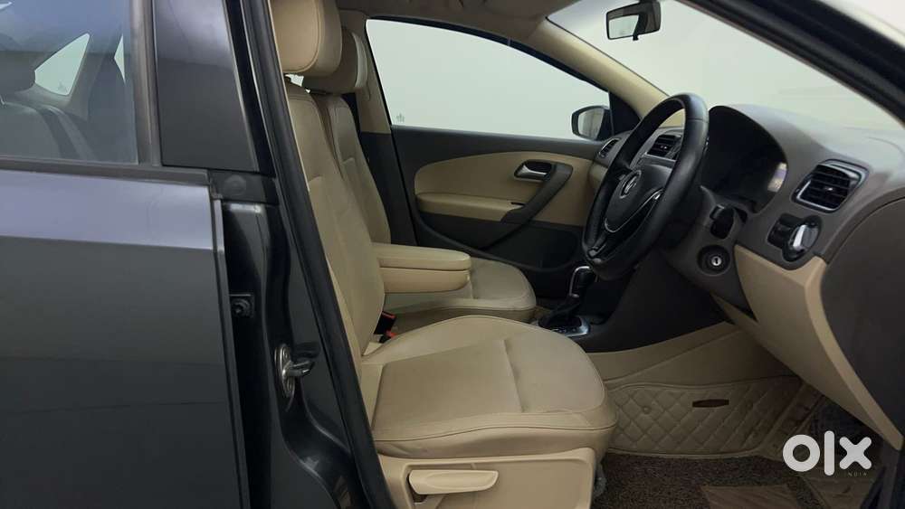 Volkswagen Vento Petrol Highline, 2015, Petrol