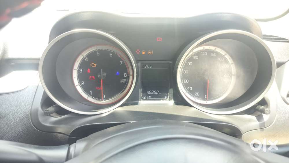 Maruti Suzuki Swift Vvt Vxi, 2021, Petrol