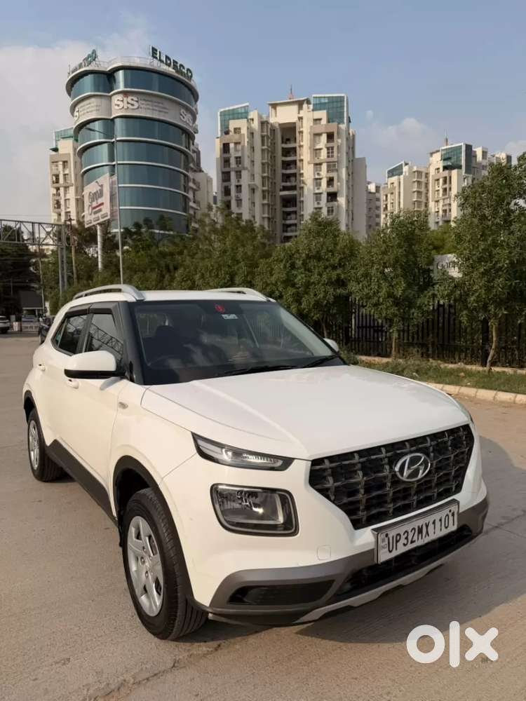 Hyundai Venue S 1.2 Petrol, 2022, Petrol