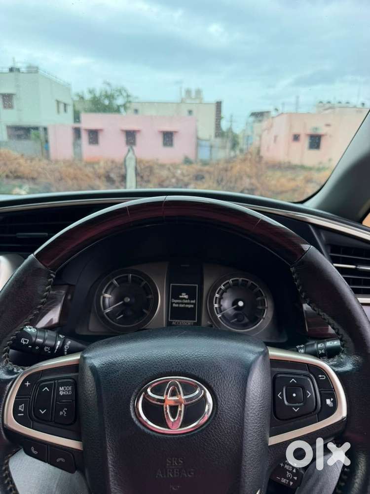 Toyota Innova Crysta 2020