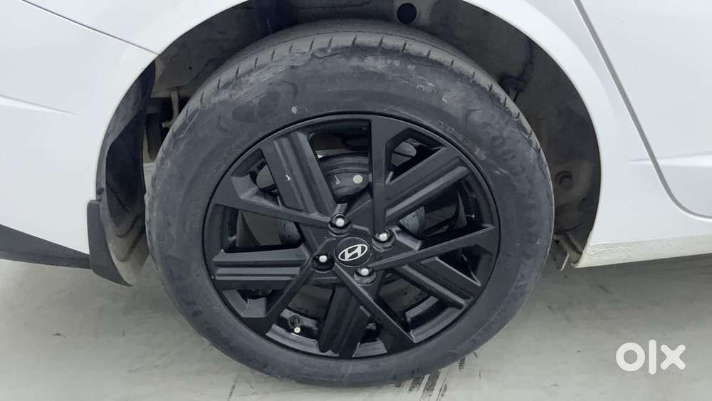 Hyundai Verna 1.5 Sx Turbo Petrol Mt, 2023, Petrol
