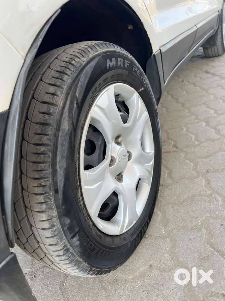 Ford Ecosport 2014 Petrol 61000 Km Driven Vimo Puc Chalu