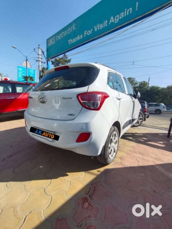 Hyundai Grand I10 Sportz(o) 1.2 Mt, 2017, Petrol