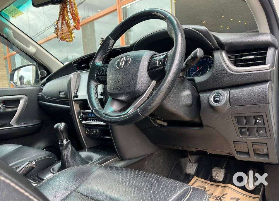 Toyota Fortuner 4x2 Mt 2.8 Diesel, 2021, Diesel
