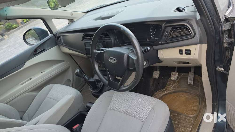 Mahindra Marazzo M2, 2019, Diesel