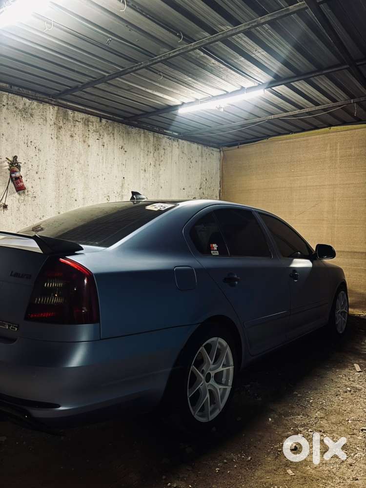 Skoda Laura Petrol 2009