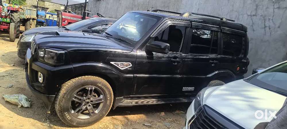 Mahindra Scorpio 2021 Diesel Manual