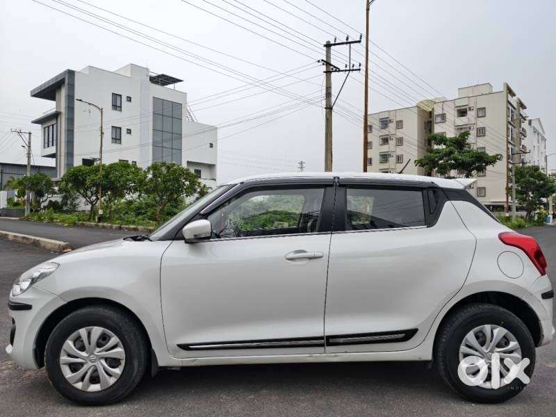 Maruti Suzuki Swift Amt Vxi, 2020, Petrol