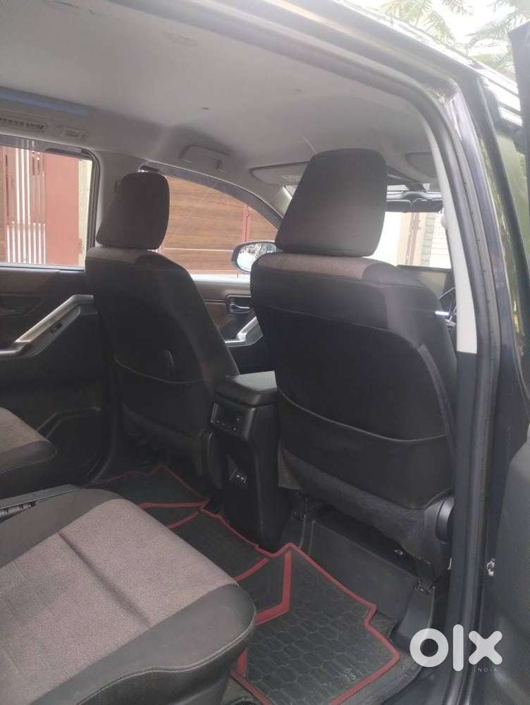 Toyota Innova Hycross 2.0 Vx Hybrid 7 Str, 2023, Petrol
