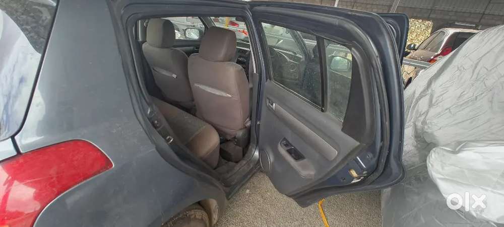 Swift 2007 Maruti Suzuki Manual- 165000 Fixed Price No Pargain