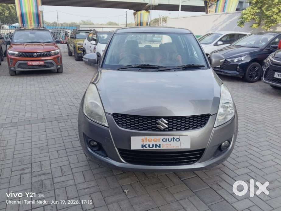 Maruti Suzuki Swift Vxi, 2012, Petrol