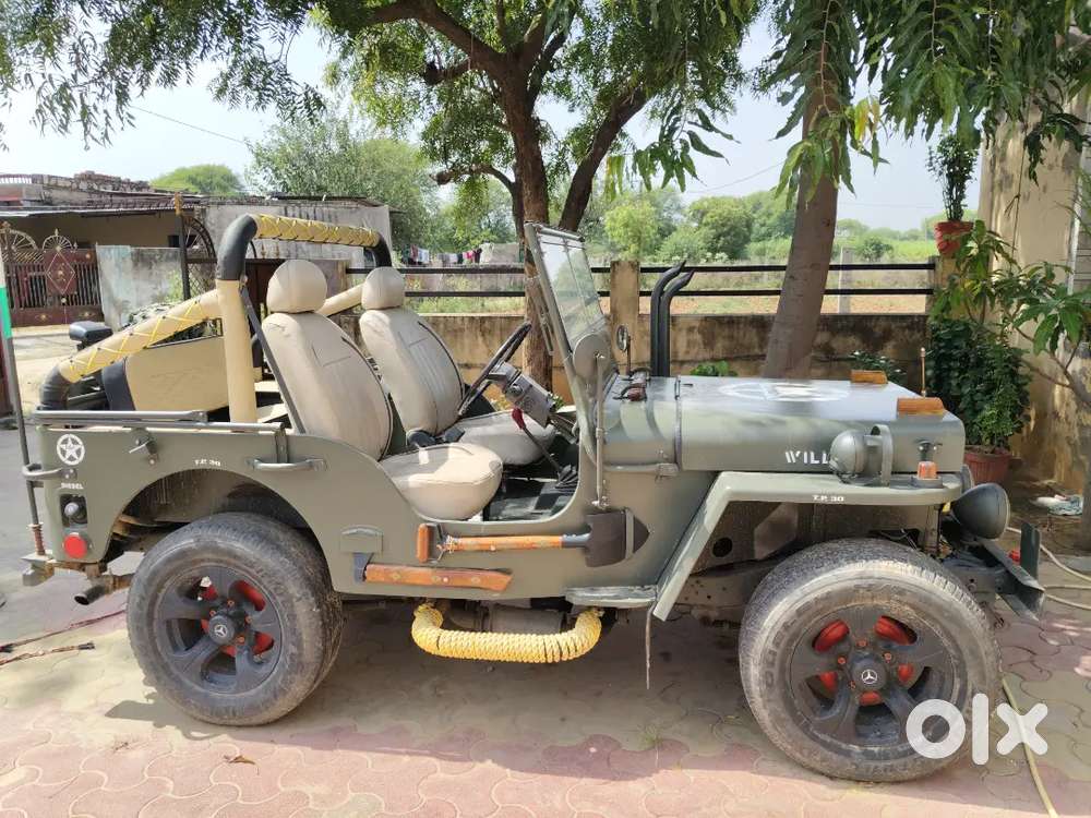 Mahindra Jeep Classic 1972