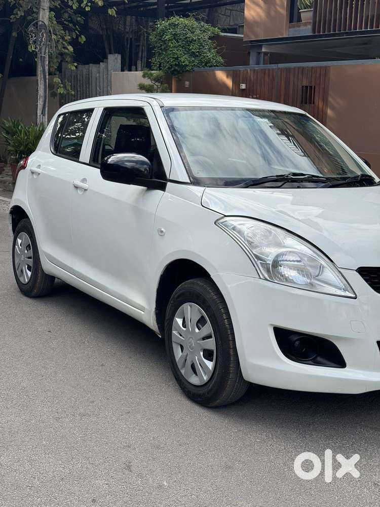 Maruti Suzuki Swift Lxi Optional-o, 2011, Petrol