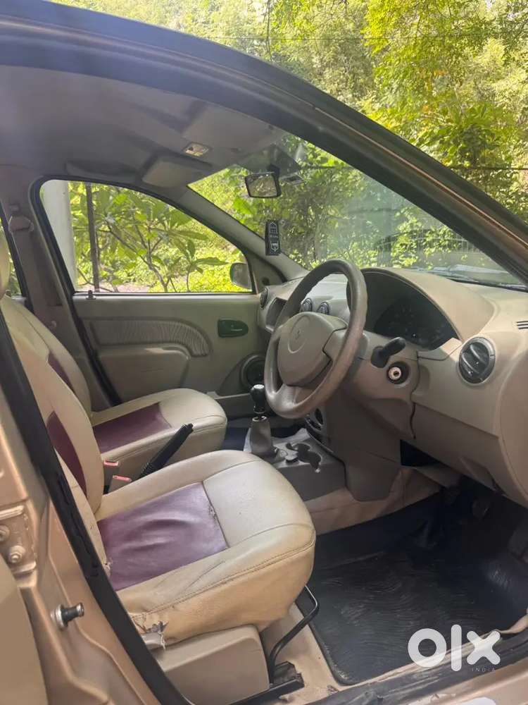 Mahindra Renault Logan 2008