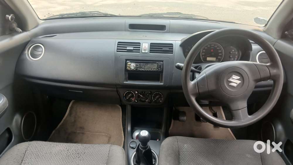 Maruti Suzuki Swift 2004-2010 Vxi Bsiv, 2005, Petrol