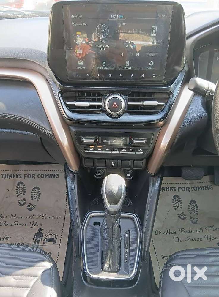 Maruti Suzuki Grand Vitara 1.5 Zeta Plus Intelligent Hybrid Ecvt, 20..