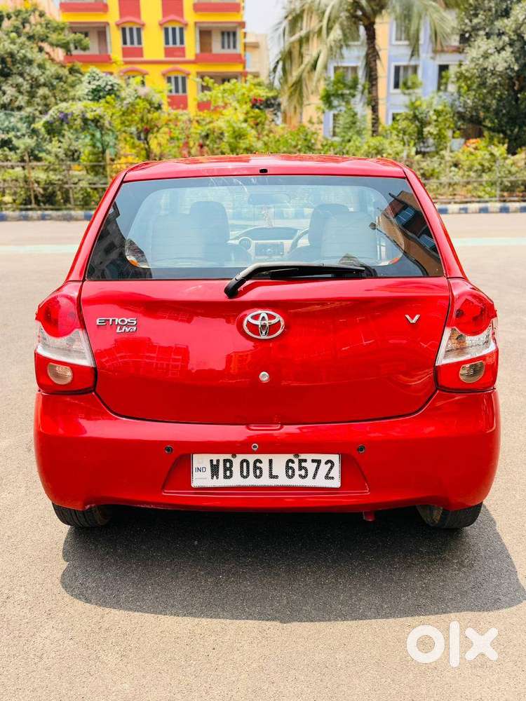 Toyota Etios Liva 2015 Petrol Well Maintained