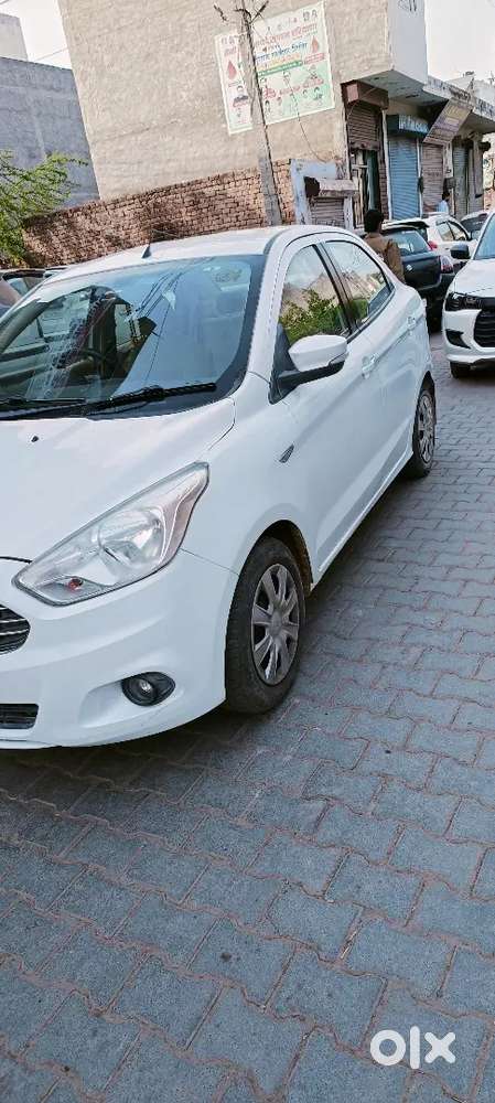 Ford Figo Aspire 2016 Cng & Petrol 84000 Km Driven