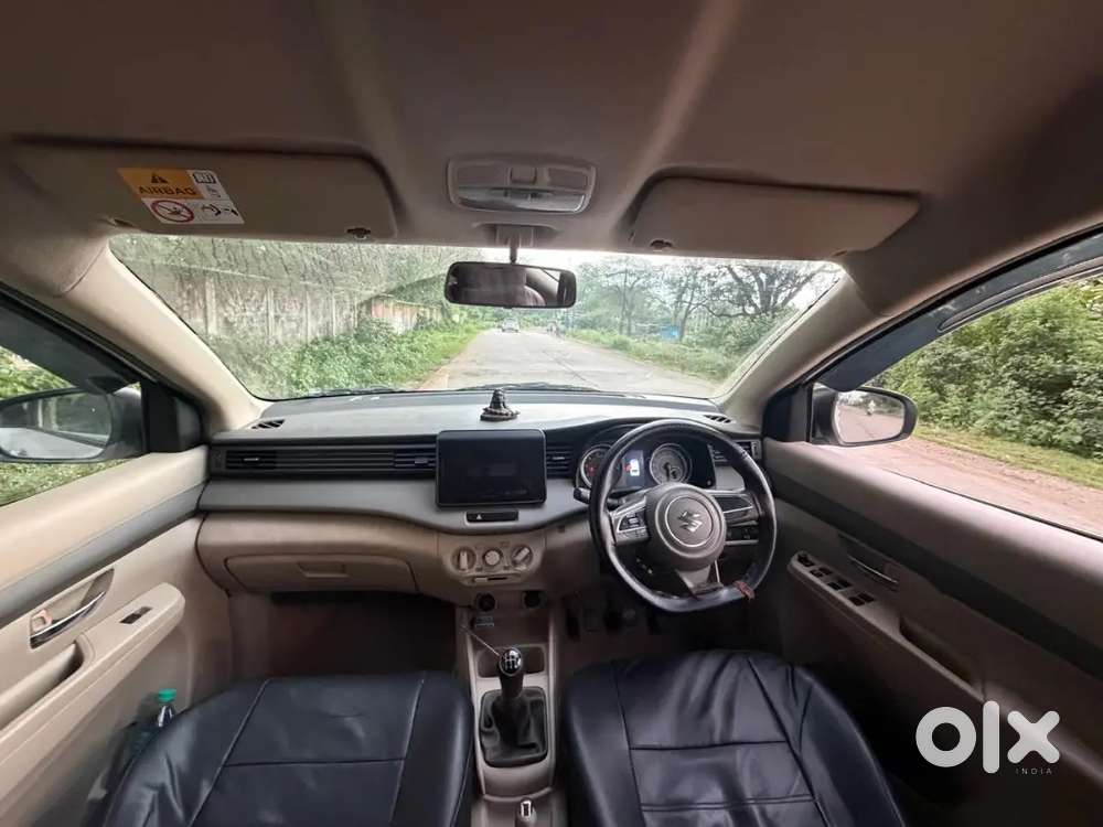 Ertiga Vxi (o) 2025