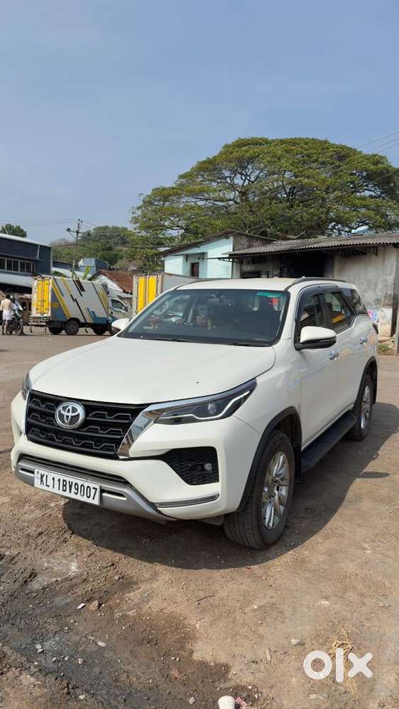 Toyota Fortuner 2022 Diesel Well Maintained