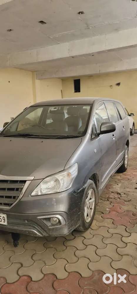 Toyota Innova Diesel 2014