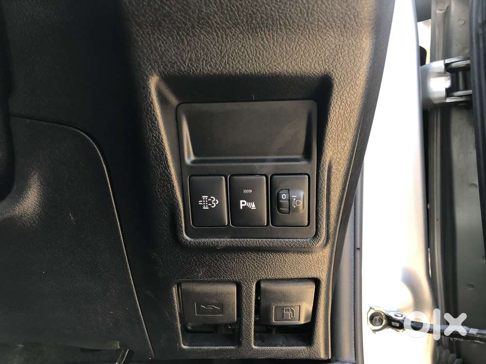 Toyota Innova Crysta [2020-ongoing] 2.4 Gx At 7 Str, 2022, Diesel