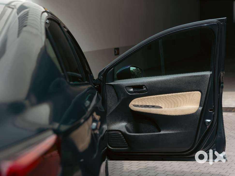Honda City 1.5 V 5th Gen I-vtec Mt, 2022, Petrol