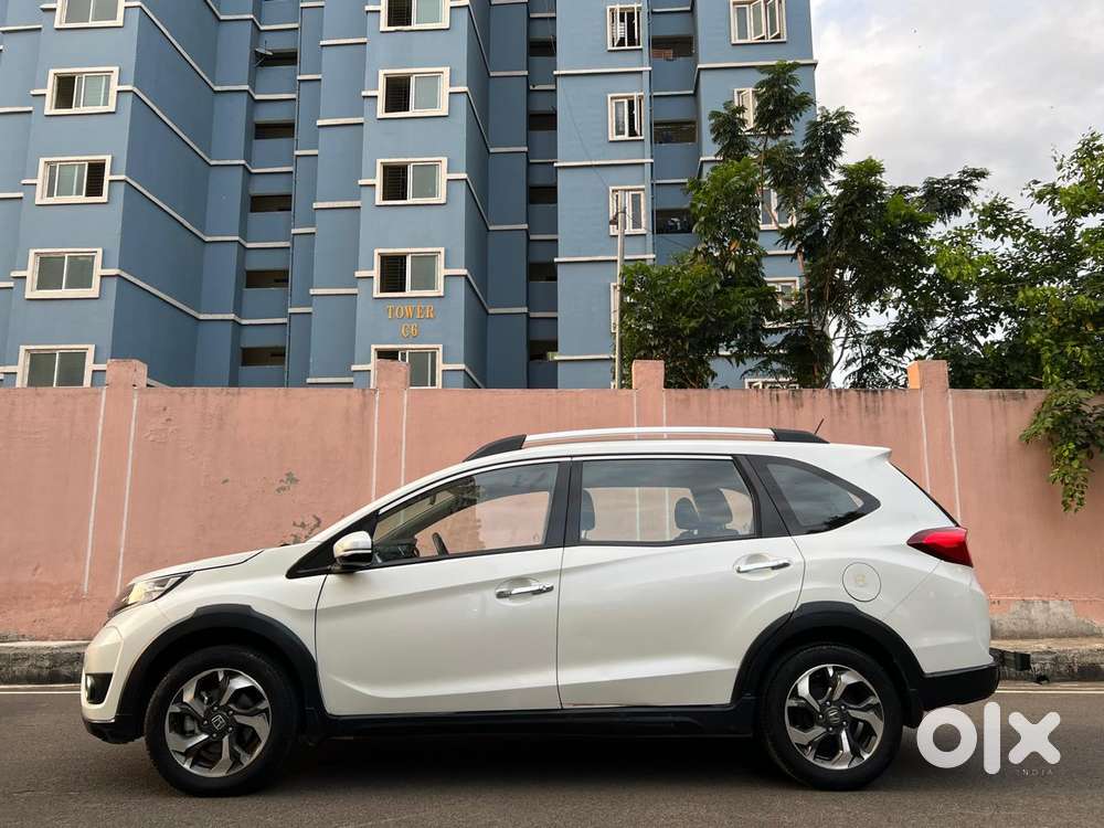 Honda Br-v Style Edition V Cvt, 2016, Petrol