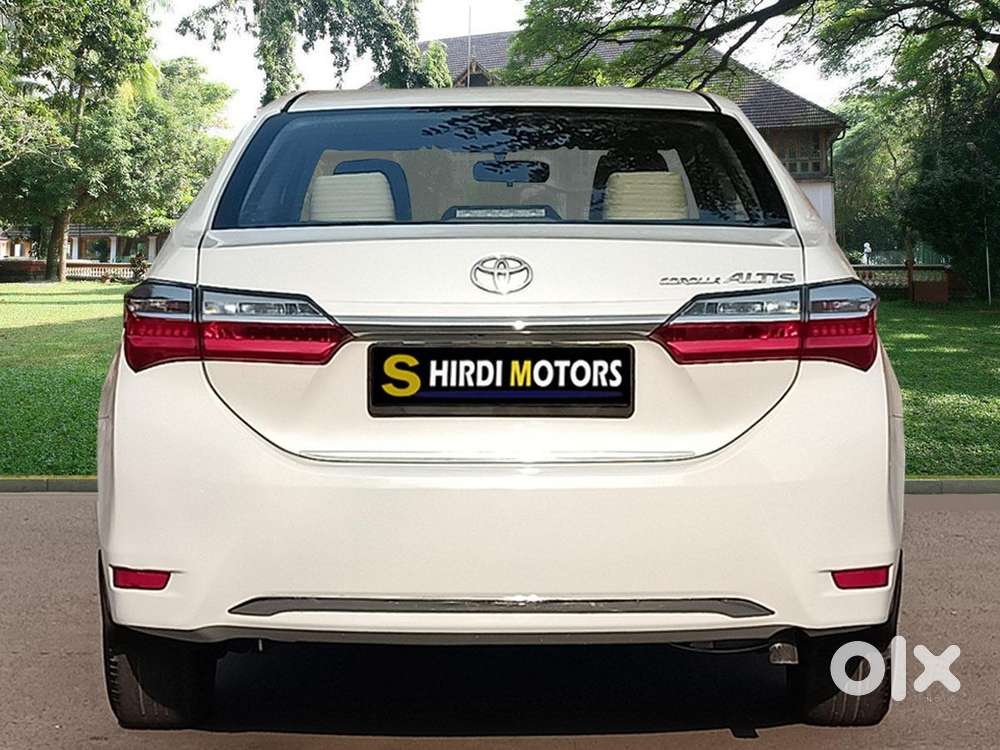 Toyota Corolla Altis 1.8 J, 2018, Petrol