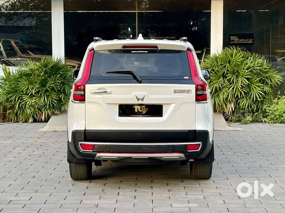 Mahindra Scorpio, 2022, Petrol
