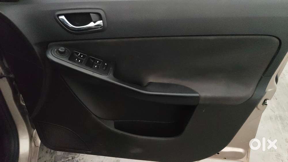 Tata Zest 1.2 Revotron Xt, 2015, Petrol