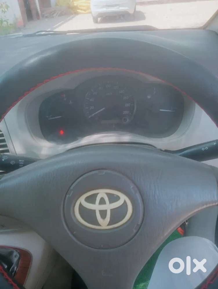 Toyota Innova 2013 Diesel Well Maintained