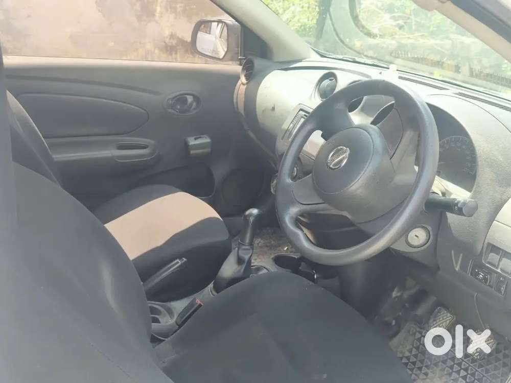 Nissan Sunny 2015 Xe