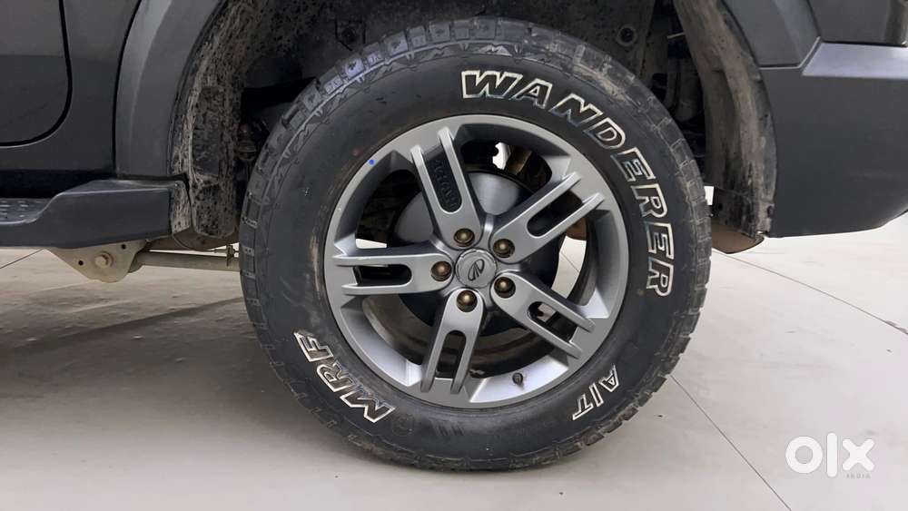 Mahindra Thar Lx Hard Top Petrol Mt 4wd, 2022, Petrol