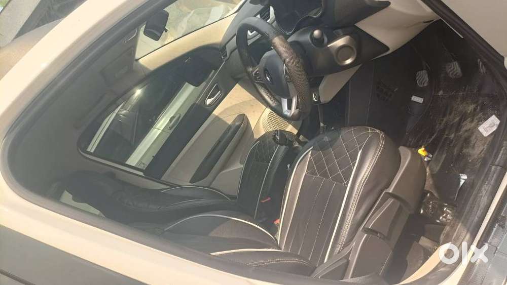 Renault Triber Rxz, 2024, Petrol