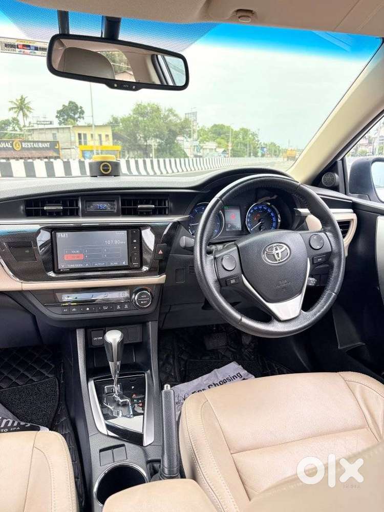 Toyota Corolla Altis Vl, 2014, Petrol