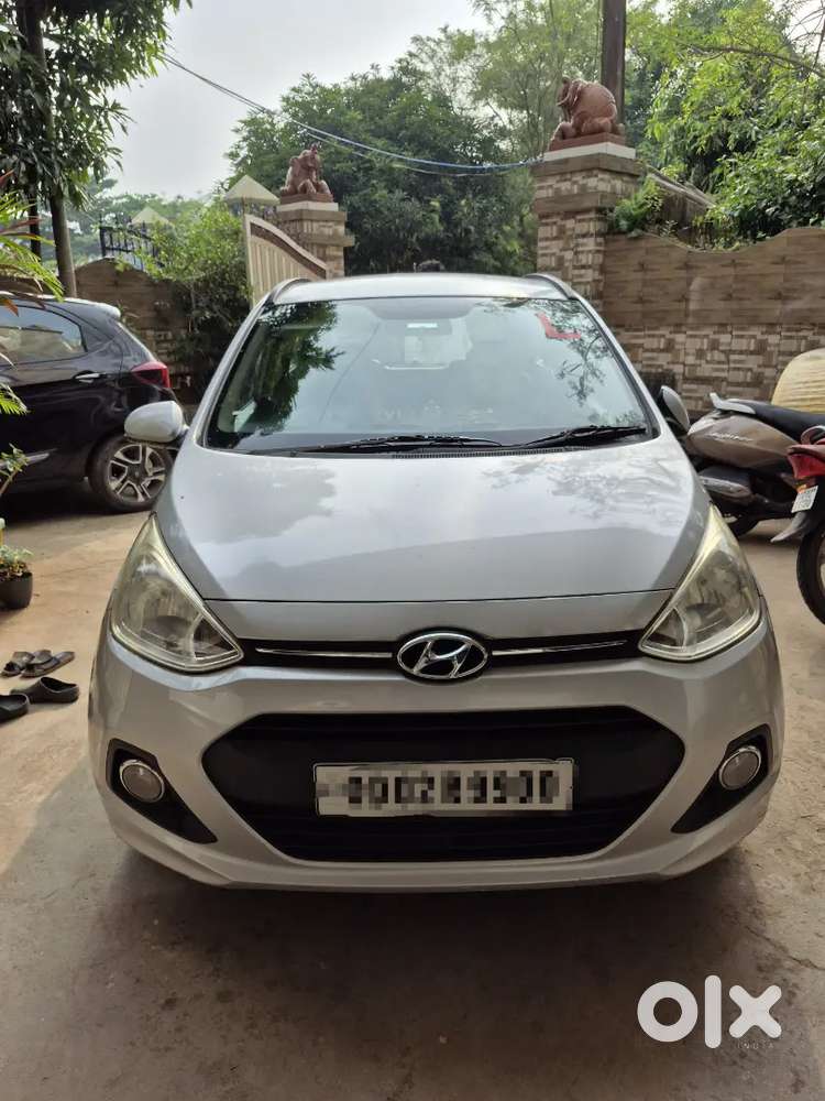 Hyundai Grand I10 Petrol At 2014