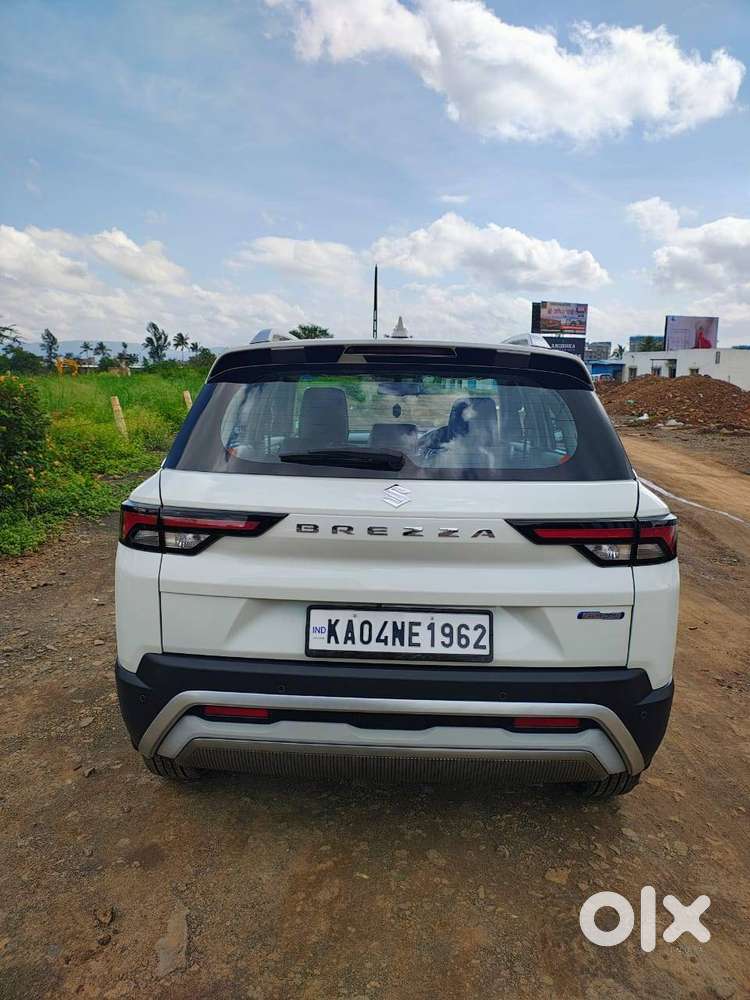 Maruti Suzuki Brezza Zxi+ 1.5 Petrol Manual | 2024