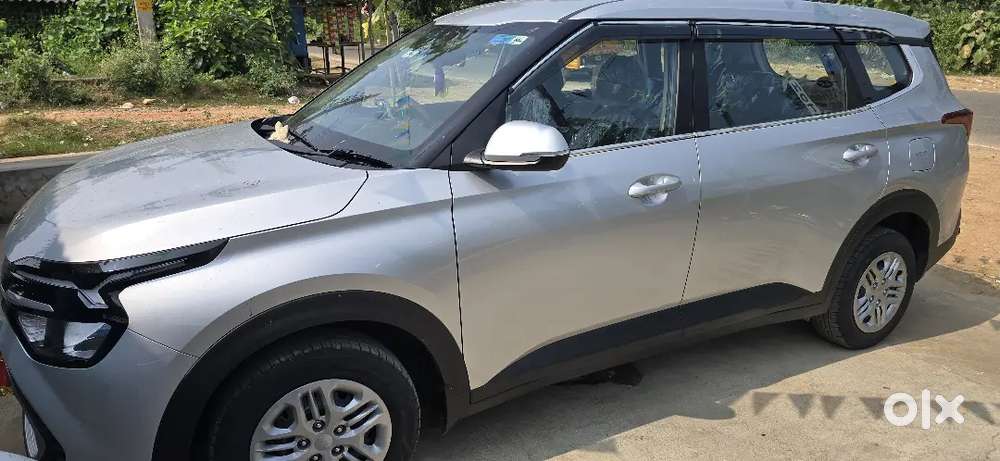 Kia Carens 1.5 Premium 2024