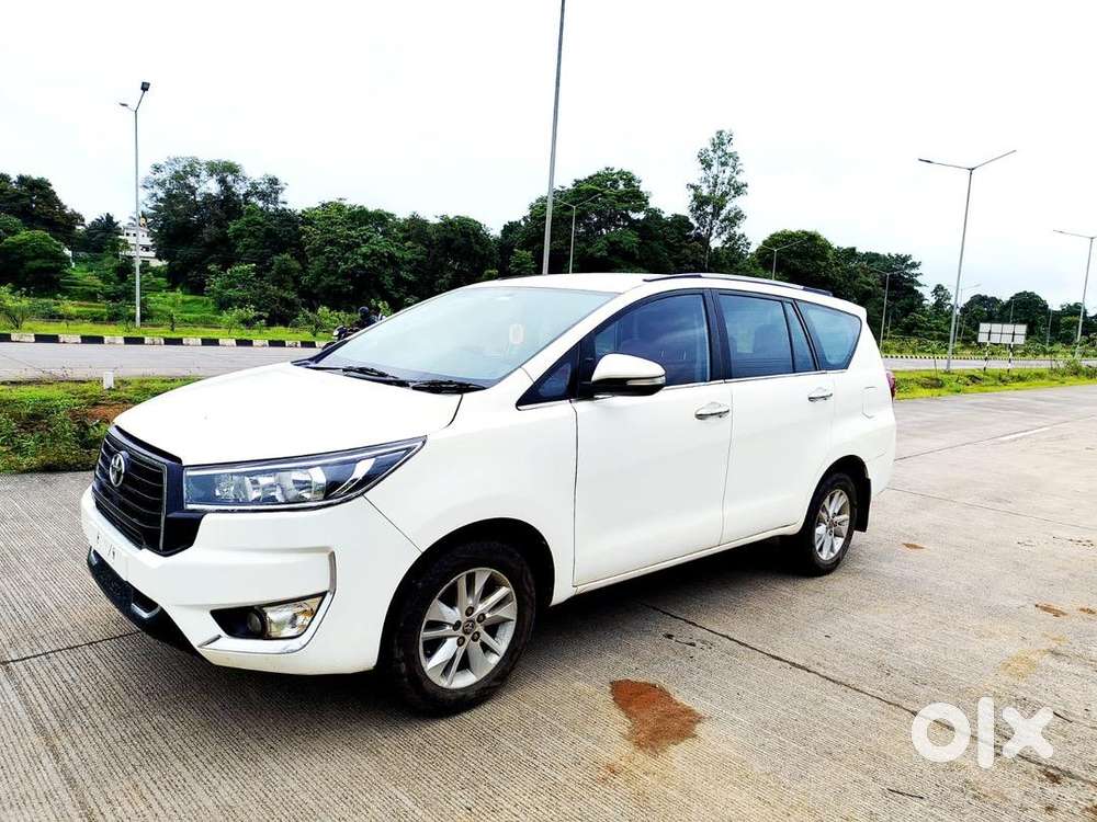 Toyota Innova Crysta 2017 Diesel Well Maintained