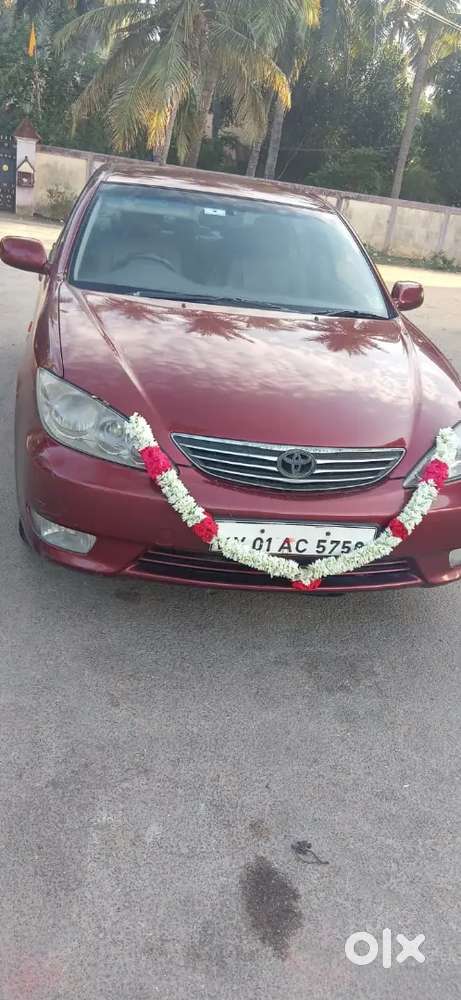 Toyota Camry 2006 Petrol Well Maintained.