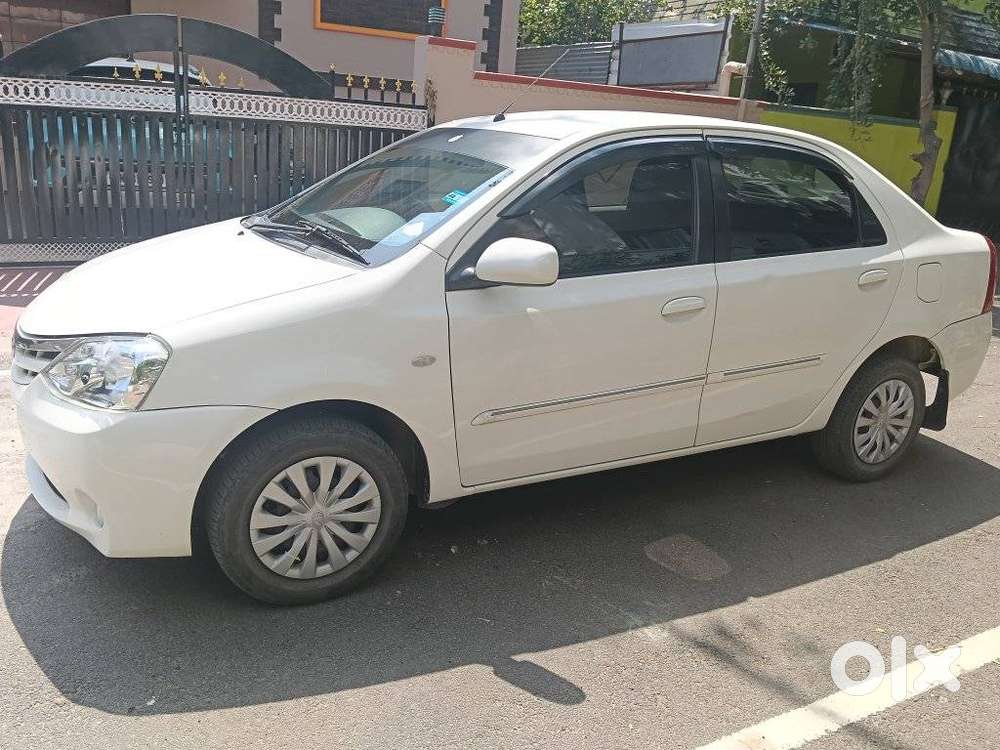 Toyota Etios 2010-2012 G, 2011, Petrol