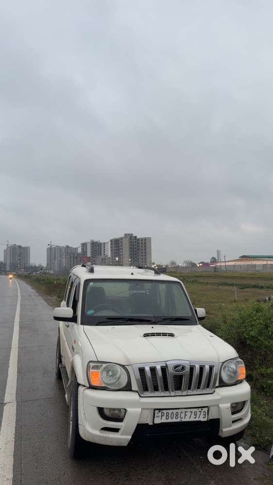 Mahindra Scorpio Diesel 2013