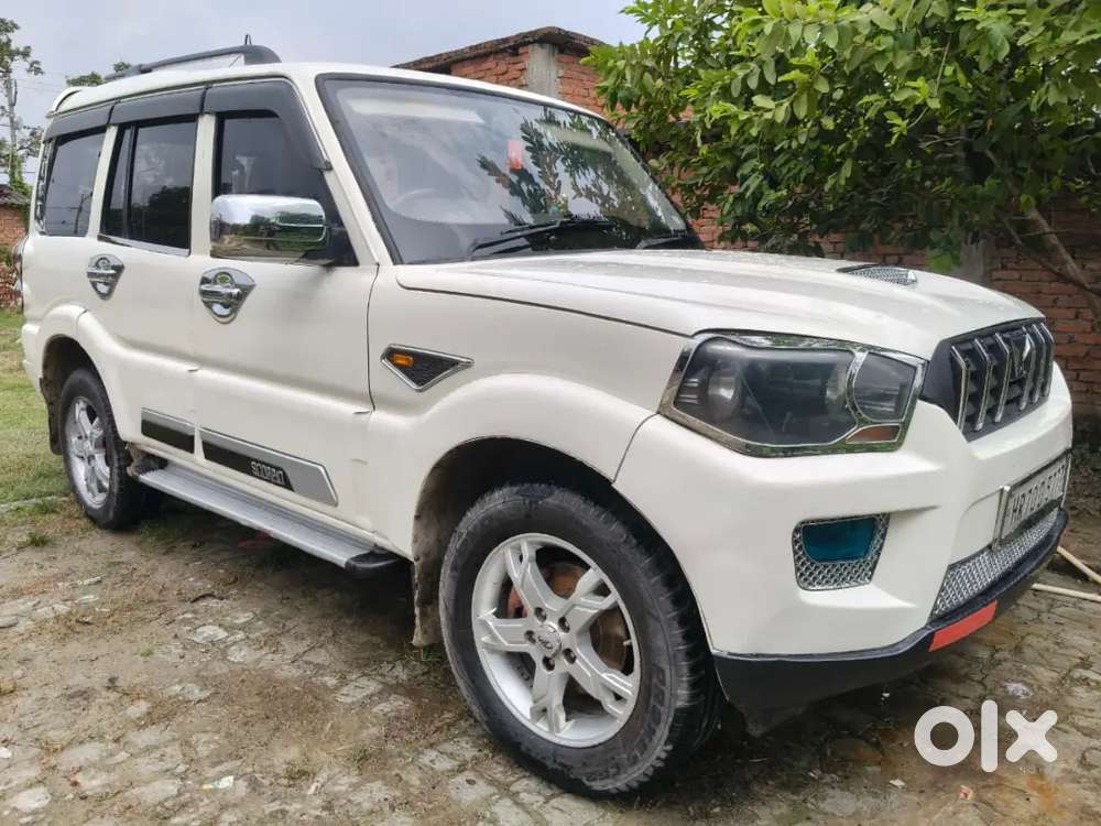 Mahindra Scorpio 2.2 S4 2015