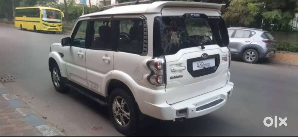 Mahindra Scorpio S10, 2016, Diesel
